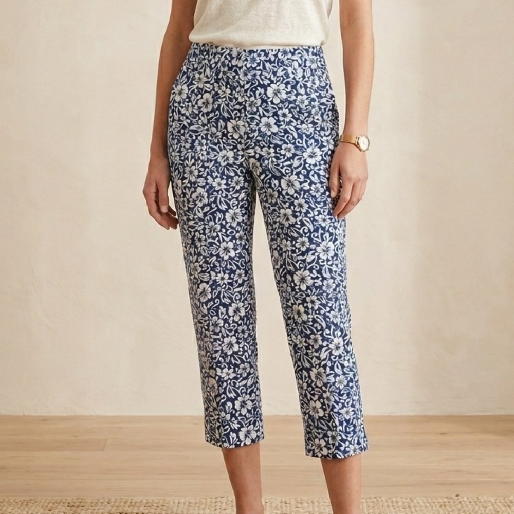 J. McLaughlin Floral Capri Pants 10 Blue White Cuffed Hem Cotton Preppy Casual